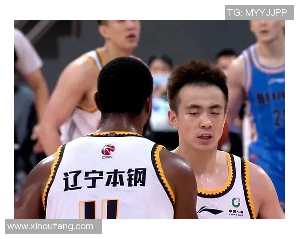 南京篮球队在邀请赛中以69分高居积分榜首位展现强劲实力